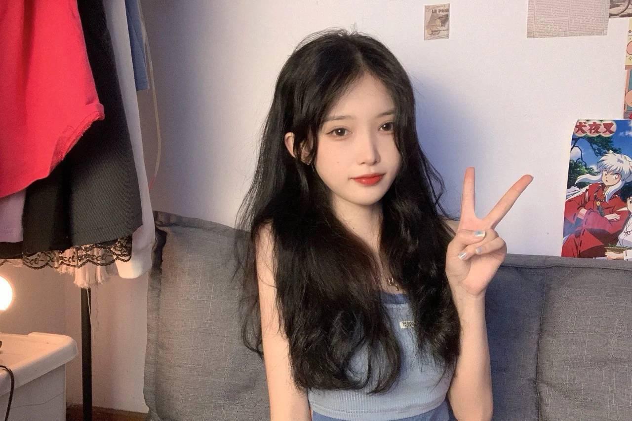 超好看的学生妹妹