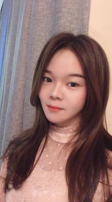 小女友南山潇潇（可 she~吻）